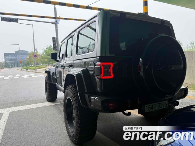 Jeep Wrangler 2.0 Sahara 4Door 2021 — пробег 29 999 км