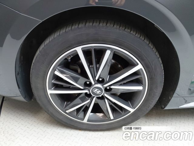 Hyundai Grandeur 2.5 Le Blanc из Кореи Encar