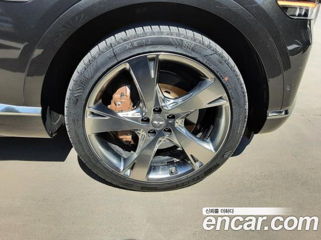 Genesis GV80 3.5T Gasoline AWD 2023 — пробег 61 461 км