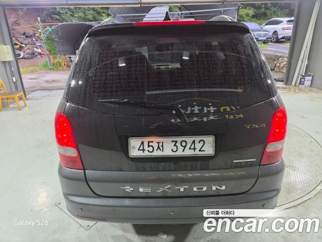 Ssangyong Rexton 2WD RX4 High Deluxe — пробег 303 736 км — фото 4 из 5