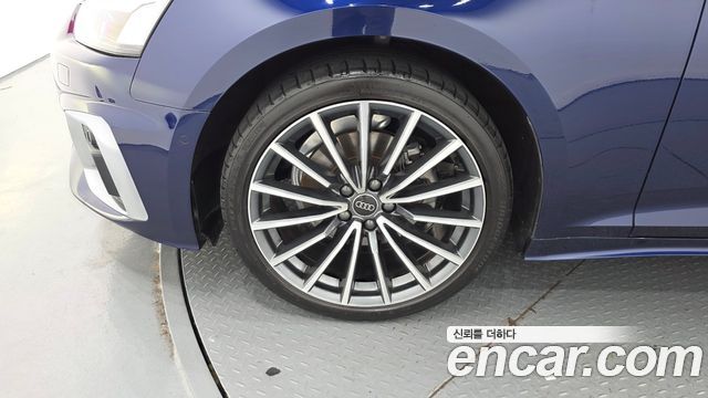 Audi A5 40 TFSI Quattro Premium Sportback — пробег 33 053 км