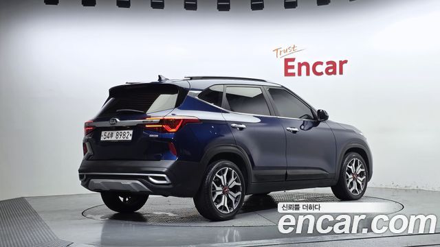 Kia Seltos из Кореи Encar