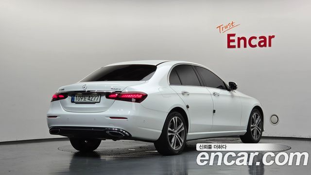 Mercedes-Benz E-Class из Кореи Encar