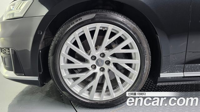 Audi A8 55 TFSI Quattro LWB — пробег 172 486 км