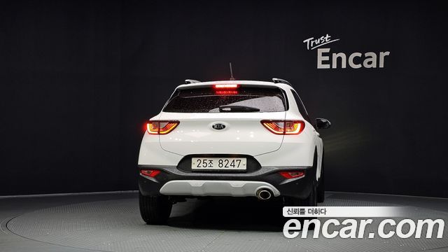 Kia Stonic Diesel 1.6 Prestige 2017 — пробег 130 004 км