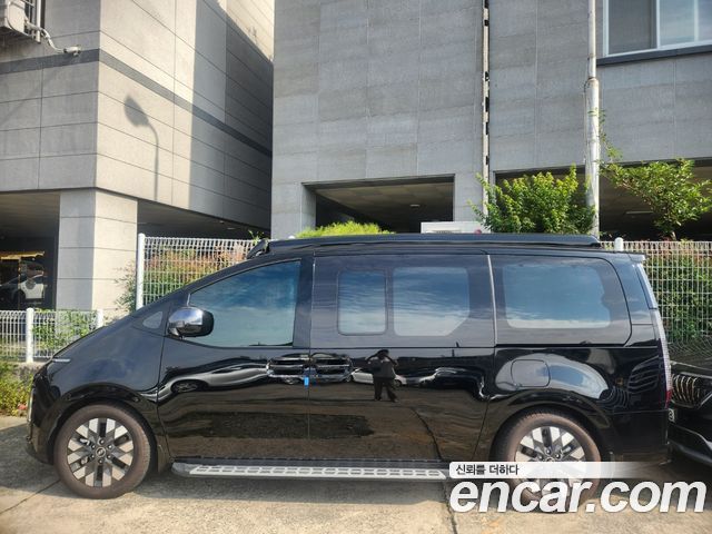 Hyundai Staria L3.5 Camper — пробег 19 400 км