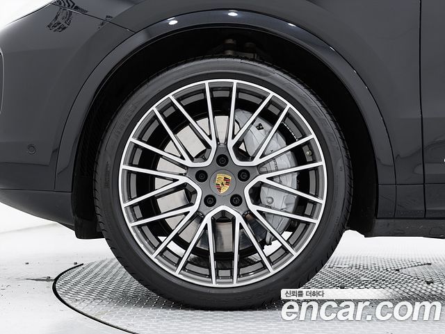 Porsche Cayenne 4.0 Turbo Coupe — пробег 30 760 км