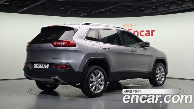 Jeep Cherokee 2.2 Diesel Limited 4WD — пробег 215 141 км — фото 2 из 5