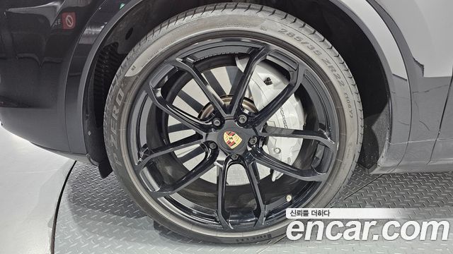 Porsche Cayenne 4.0 Turbo Coupe — пробег 92 274 км