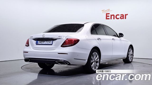 Mercedes-Benz E-Class из Кореи Encar