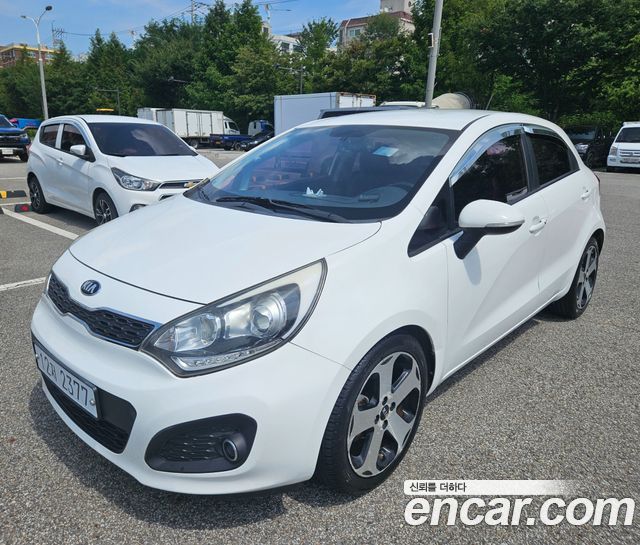 Kia pride 1.6 GDI Hatchback Prestige — пробег 144 805 км — фото 1 из 5