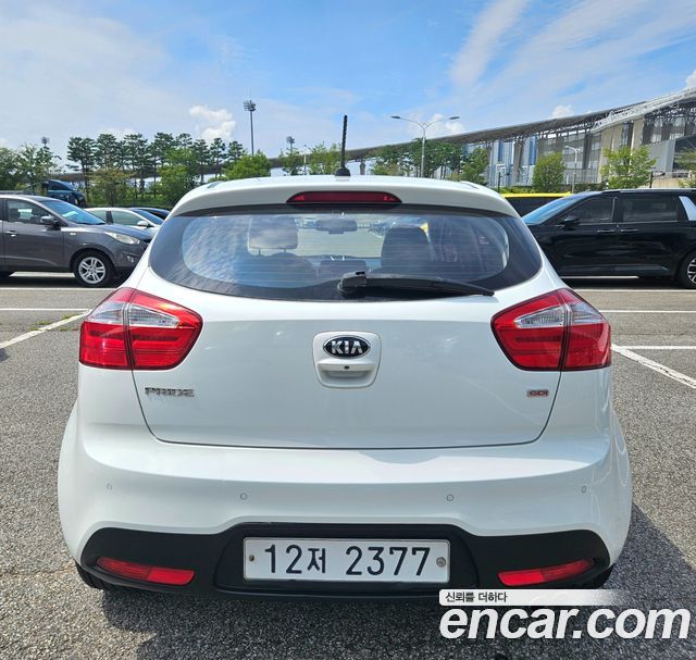 Kia pride 1.6 GDI Hatchback Prestige — пробег 144 805 км — фото 5 из 5