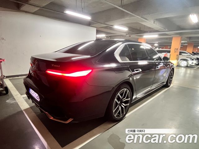 BMW 7-Series 740d xDrive M Sport — пробег 35 000 км — фото 5 из 5