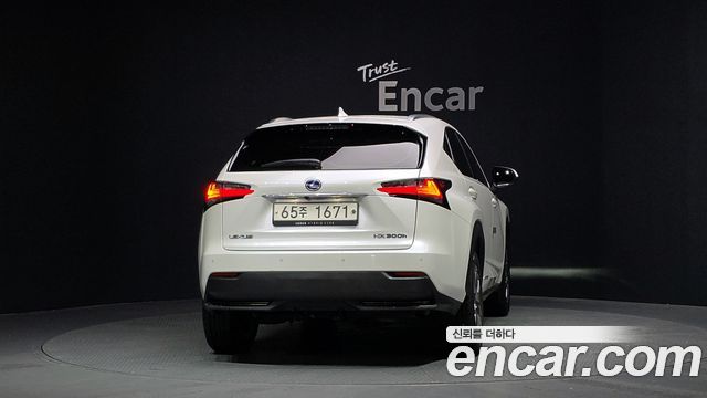 Lexus NX Supreme — пробег 89 355 км — фото 4 из 5