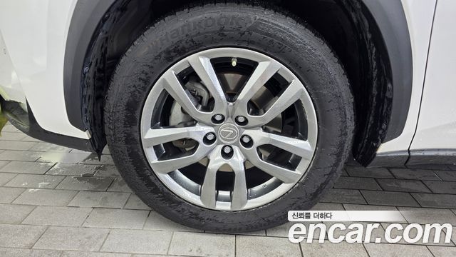 Lexus NX Supreme — пробег 89 355 км — фото 5 из 5