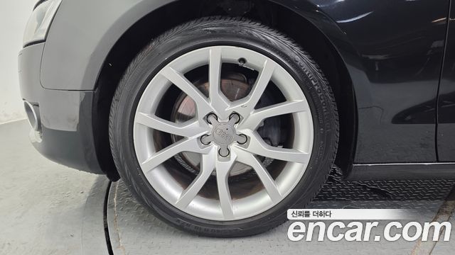 Audi A5 2.0 TFSI Quattro 8T3 — пробег 26 995 км