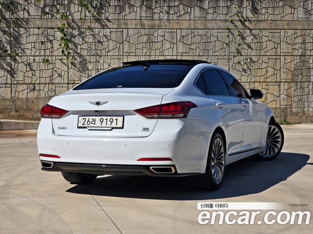 Hyundai Genesis из Кореи Encar