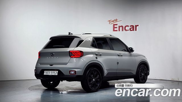Hyundai Venue из Кореи Encar