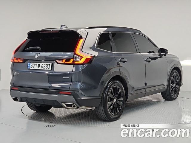 Honda CR-V 2.0 Hybrid Touring 2WD — пробег 60 064 км