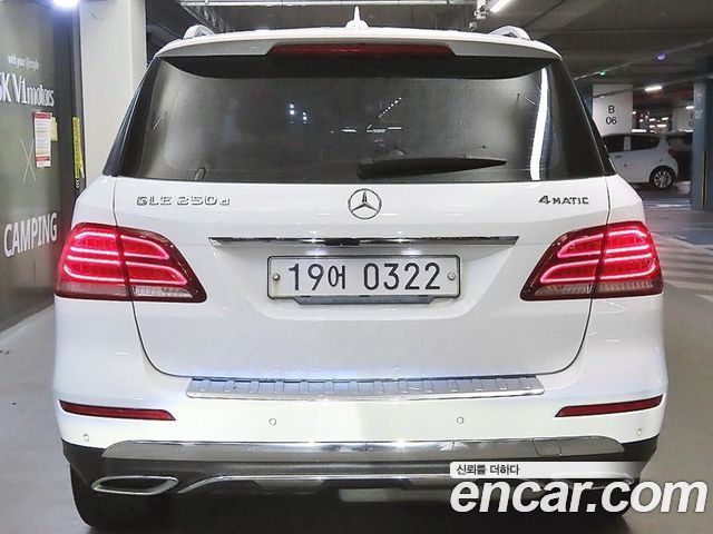 Mercedes-Benz GLE-Class GLE250 d 4MATIC — пробег 121 445 км