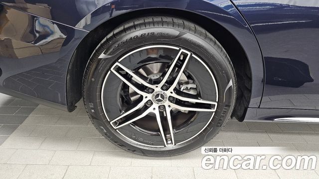 Mercedes-Benz E-Class E200 AMG Line — пробег 3 145 км