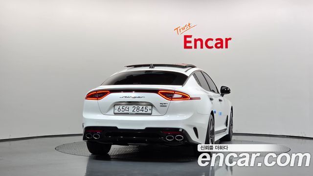 Kia Stinger 2.0 Turbo AWD Platinum — пробег 82 134 км — фото 4 из 5