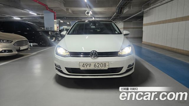 Volkswagen Golf 2.0 TDI Premium — пробег 61 476 км