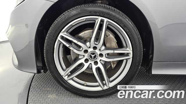 Mercedes-Benz E-Class E220d Coupe — пробег 90 620 км