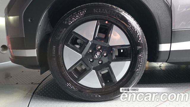 Hyundai Santafe HEV 1.6 2WD Prestige — пробег 18 381 км