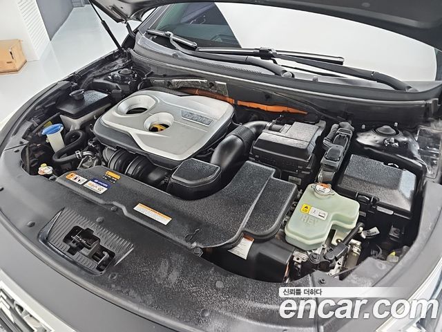 Hyundai Sonata 2.0 HEV Premium — пробег 216 582 км — фото 5 из 5
