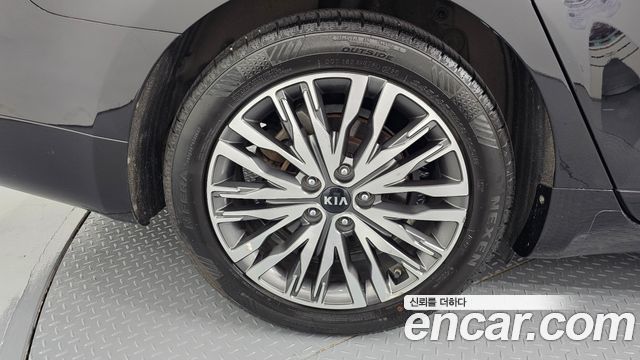 Kia K7 из Кореи Encar
