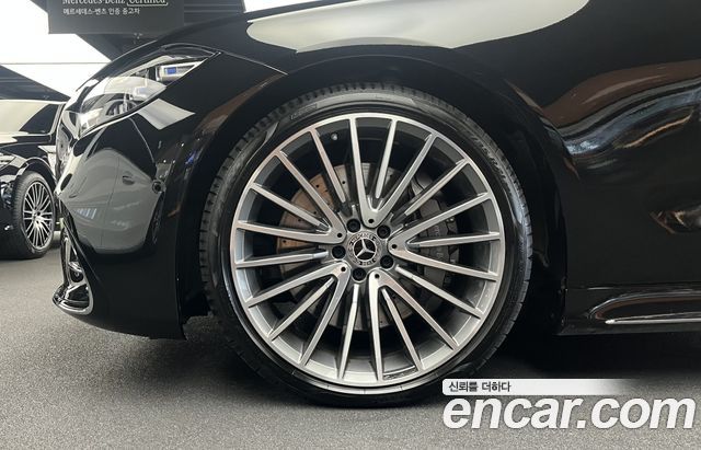 Mercedes-Benz S-Class S500L 4MATIC — пробег 1 050 км
