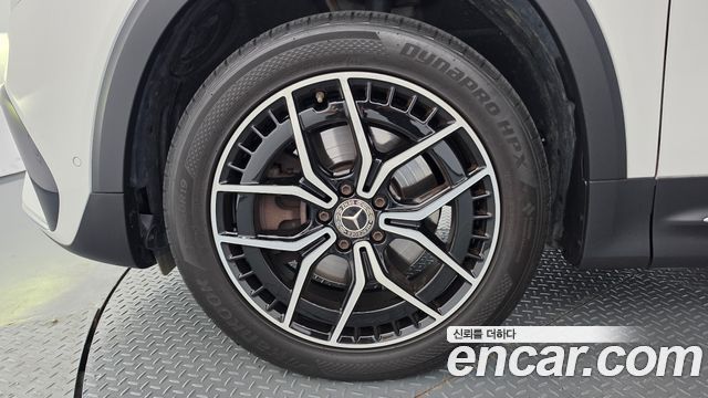 Mercedes-Benz EQB EQB300 4MATIC AMG Line — пробег 84 185 км