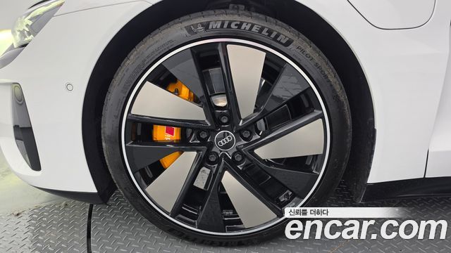 Audi e-tron GT из Кореи Encar
