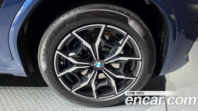 BMW X4 xDrive20i M Sport — пробег 14 780 км — фото 5 из 5