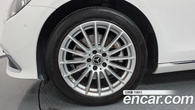 Mercedes-Benz E-Class E250 Exclusive — пробег 75 247 км
