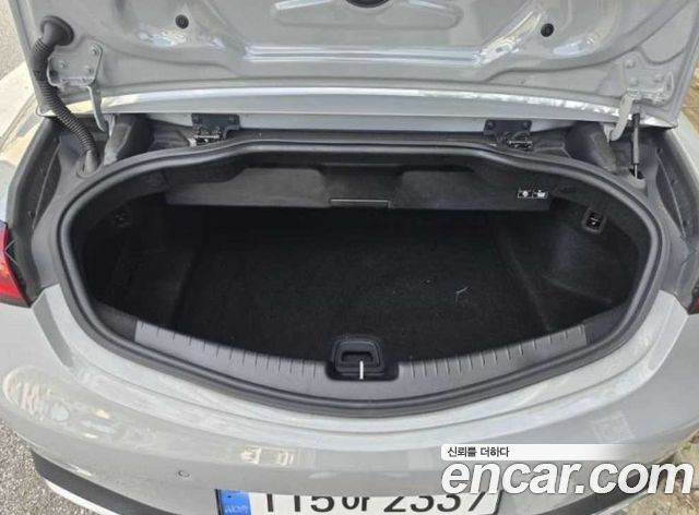 Mercedes-Benz CLE-Class CLE200 Cabriolet — пробег 31 058 км