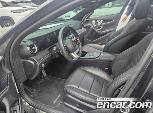Mercedes-Benz E-Class E220d 4MATIC AMG Line — пробег 75 546 км