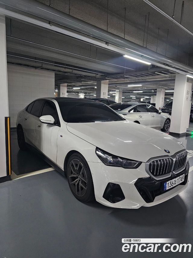 BMW 5-Series 520i M Sport — пробег 72 665 км — фото 5 из 5