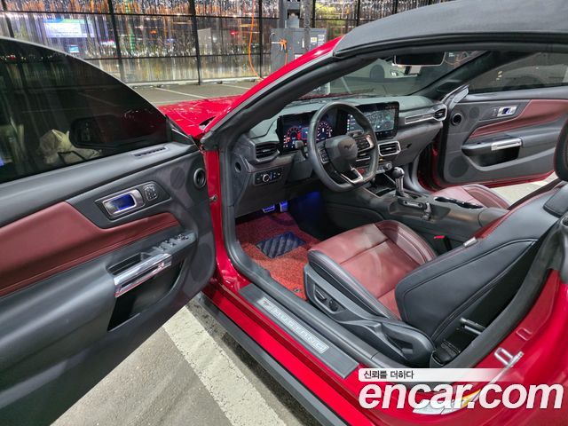 Ford Mustang 2.3 Ecoboost Premium Convertible — пробег 25 000 км — фото 5 из 5