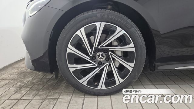 Mercedes-Benz E-Class E300 4MATIC Exclusive — пробег 15 421 км