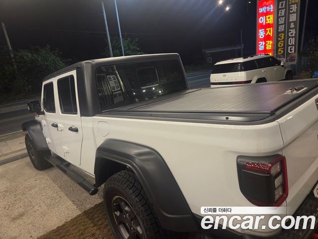 Jeep Gladiator 3.6 Rubicon — пробег 56 000 км — фото 5 из 5