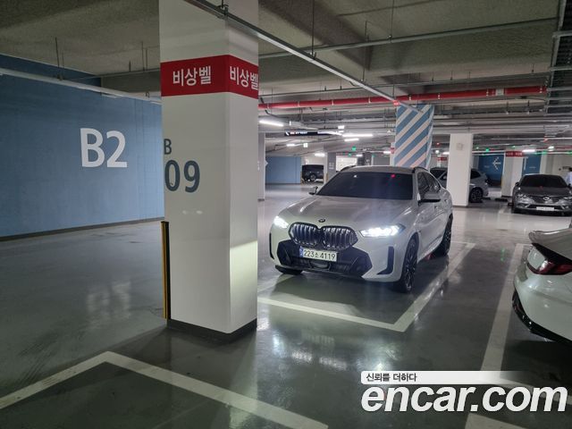BMW X6 xDrive40i M Sport — пробег 24 200 км — фото 5 из 5