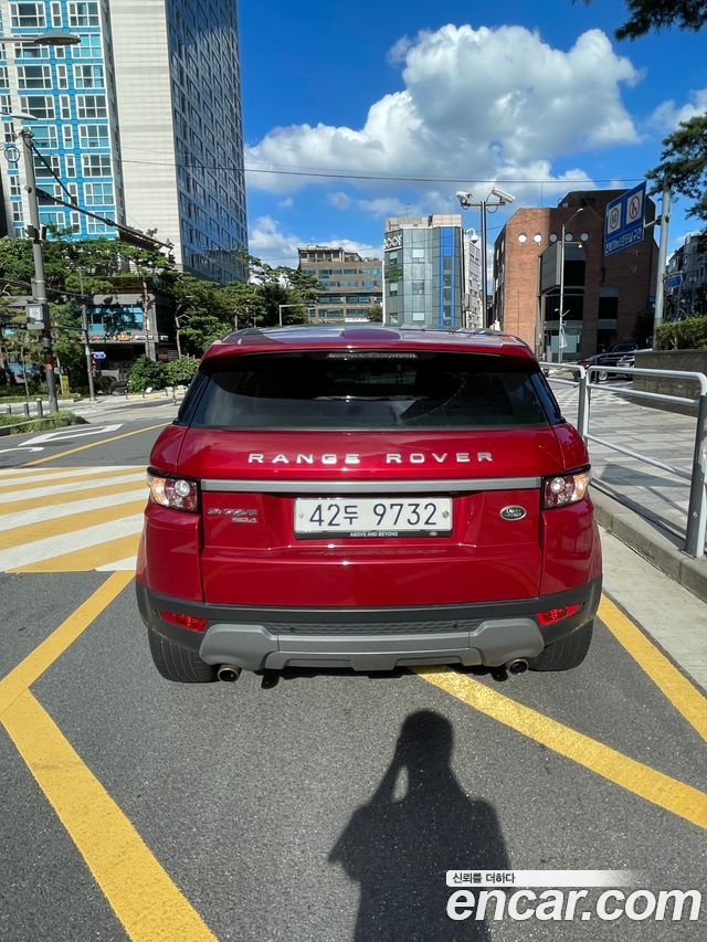 Land Rover Range Rover Evoque 2.2 SD4 Pure — пробег 117 500 км — фото 4 из 5