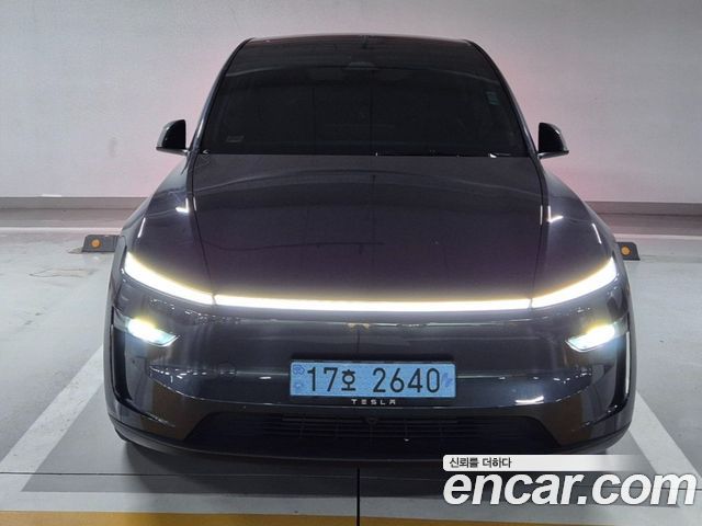 Tesla Model Y Long Range AWD — пробег 12 000 км — фото 2 из 5