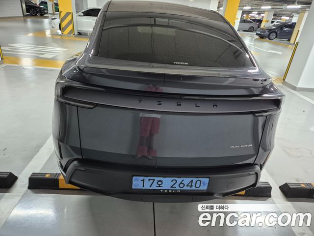 Tesla Model Y Long Range AWD — пробег 12 000 км — фото 5 из 5