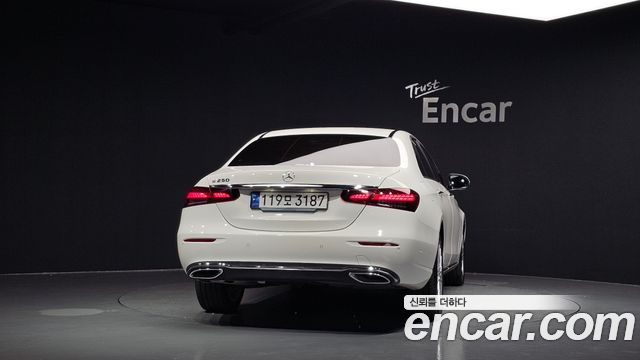 Mercedes-Benz E-Class из Кореи Encar