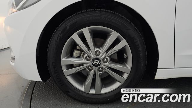 Hyundai AVANTE из Кореи Encar