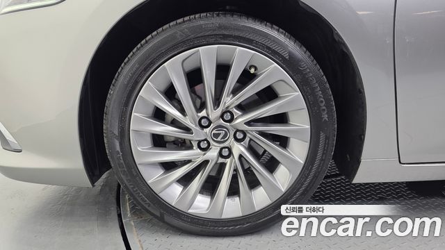 Lexus ES из Кореи Encar