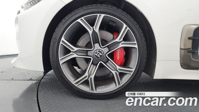 Kia Stinger из Кореи Encar